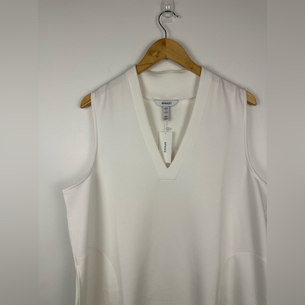 Spanx AirEssentials White V Neck Pockets Mini Dress Plus Size 2X NWT - Picture 4 of 9